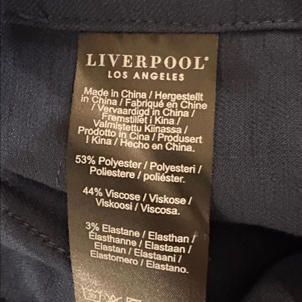 NWT [Liverpool] LA Hi-rise Cargo Crop Straight Pants Dark Navy Blue Women’s 8/29 - Picture 12 of 12